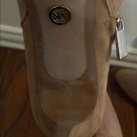 Michael Kors Booties Camel 11M - Picture 2 of 5